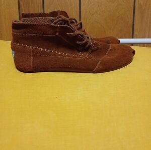 Toms brown moccasin tribal indigenous boho native booties home SKIMS slippers